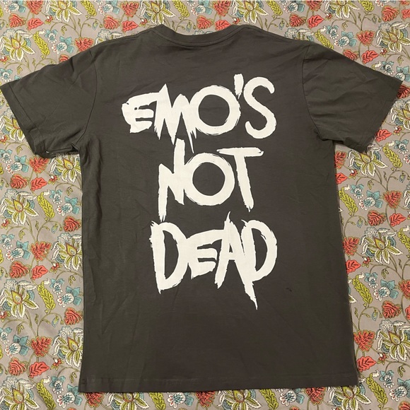 Emo’s Not Dead Shirts Emos Not Dead T Shirt Band Tee Gray 200s Emo